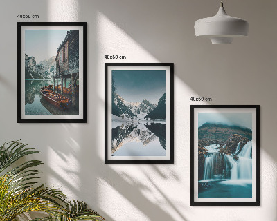 Composizione di quadri paesaggi montani cascata lago
