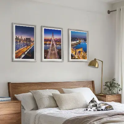 Set di 3 quadri con stampa di città di notte con ponti e fiumi