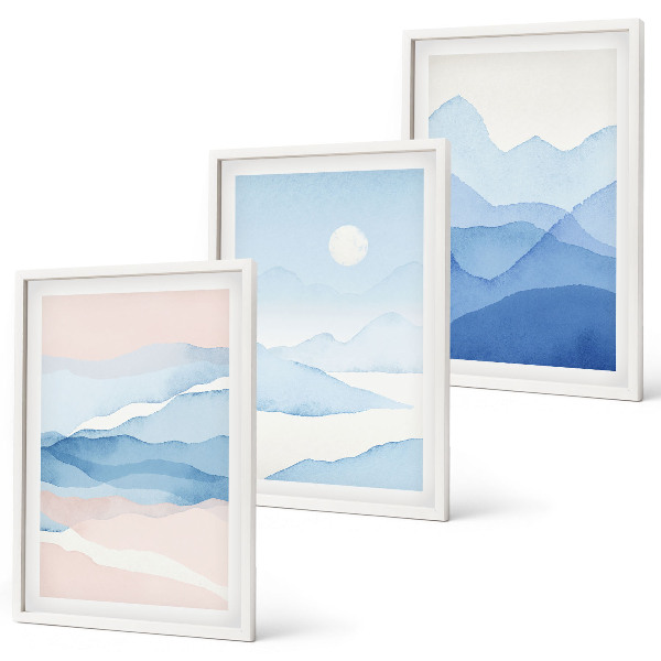 Composizione di quadri montagne blu e rosa ad acquerello