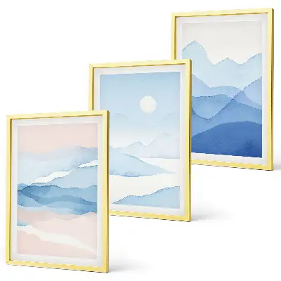 Composizione di quadri con montagne blu e rosa ad acquerello