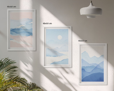 Composizione di quadri montagne blu e rosa ad acquerello