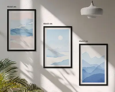 Composizione di quadri con montagne blu e rosa ad acquerello