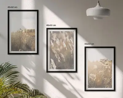 Composizione di quadri con paesaggio di erba e fiori al calore