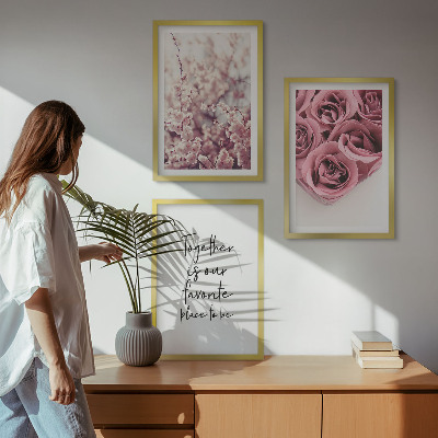 Composizione di quadri Mazzi di fiori di rose con una scritta