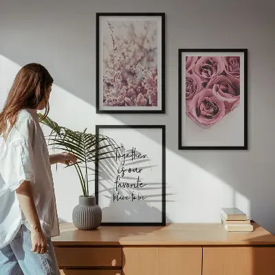 Composizione di quadri mazzi di fiori di rose con scritta