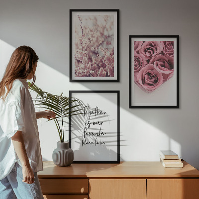 Composizione di quadri Mazzi di fiori di rose con una scritta