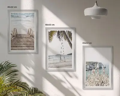 Set di quadri incorniciati altalena con scala in legno sulla spiaggia