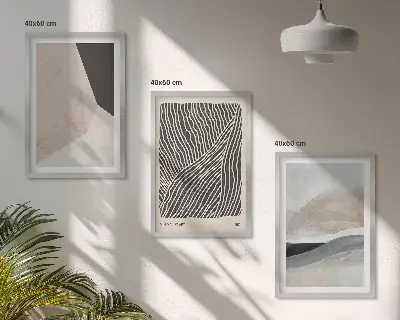 Set di quadri incorniciati con motivi astratti nelle tonalità del beige e del grigio