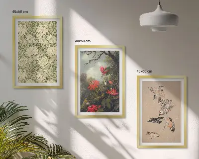 Composizione di quadri con motivi di fiori, uccelli e natura