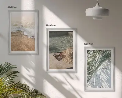 Set di quadri incorniciati con cappello da spiaggia e occhiali da sole