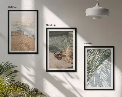 Set di quadri incorniciati con cappello da spiaggia e occhiali da sole