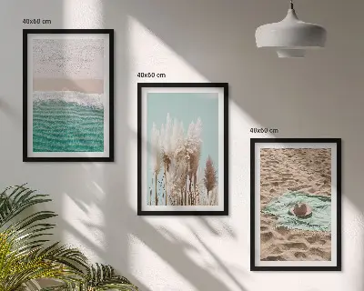 Composizione di quadri onde da spiaggia con cappello d'erba