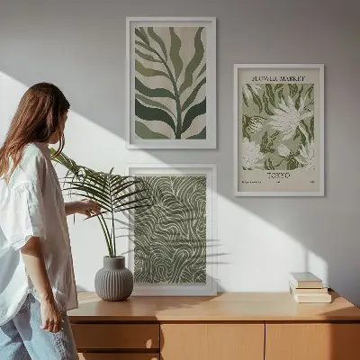 Composizione di quadri decorazioni con motivi floreali in stile boho