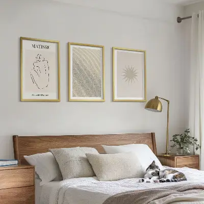 Composizione di quadri linee di sabbia minimaliste con sole
