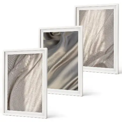Composizione di quadri con tessuti boho naturali in primo piano