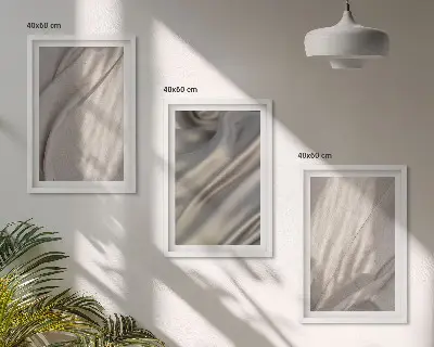 Composizione di quadri con tessuti boho naturali in primo piano