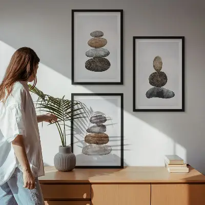 Set di quadri incorniciati con stampa di pietre in stile boho minimalista