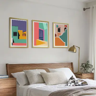 Set di quadri incorniciati con illustrazioni colorate della città