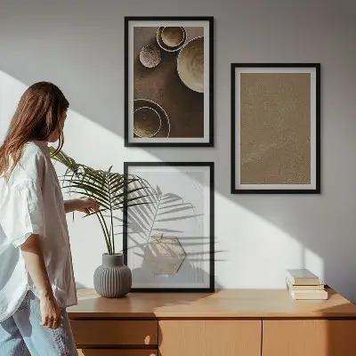 Composizione di quadri con texture e colori minimalisti