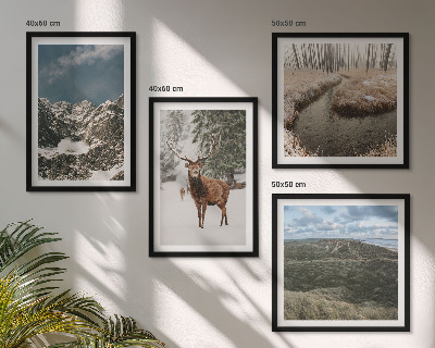 Composizione di 4 quadri Montagne, cervi delle nevi, paesaggio forestale
