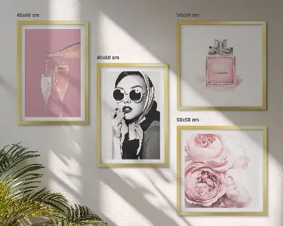 Galleria a parete accessori eleganti di colore rosa