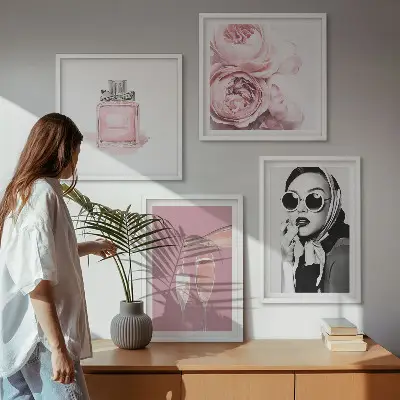 Galleria a parete accessori eleganti di colore rosa