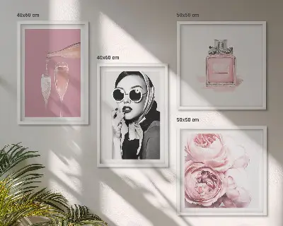 Galleria a parete accessori eleganti di colore rosa