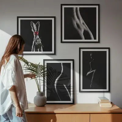 Galleria a parete con stampe di forme femminili in bianco e nero