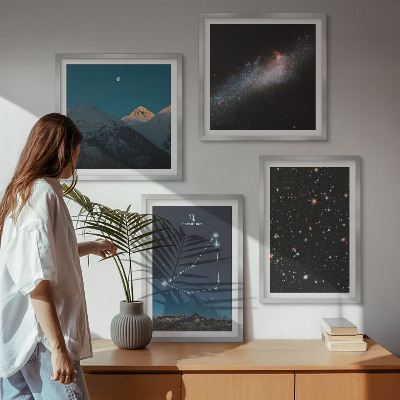 Polittico con cornice costellazione del Capricorno galassia