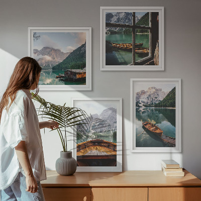 Composizione di 4 quadri Lago, montagne, barche, cottage, finestra