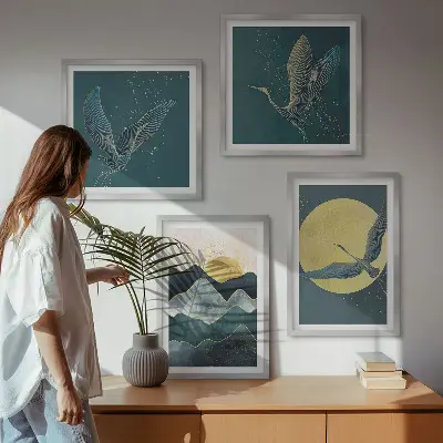 Composizione di 4 quadri con uccelli, gru, luna e montagne