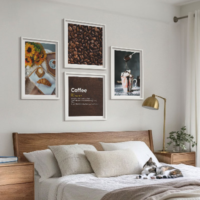 Polittico con cornice chicchi di caffè per la colazione italiana