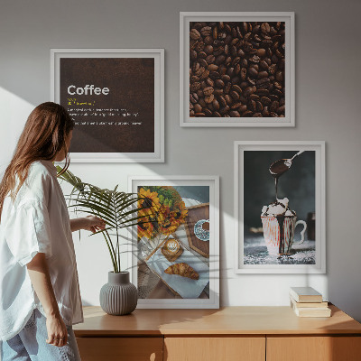 Polittico con cornice chicchi di caffè per la colazione italiana