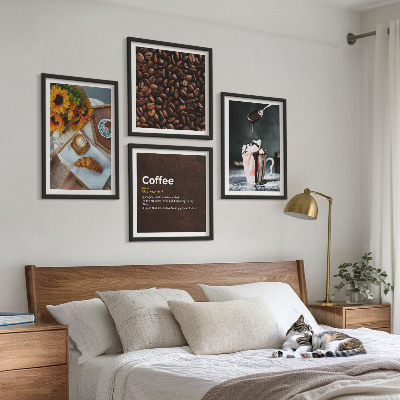 Polittico con cornice chicchi di caffè per la colazione italiana