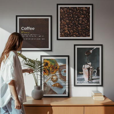 Polittico con cornice chicchi di caffè per la colazione italiana
