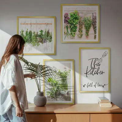 Galleria a parete decorazione per cucina con erbe aromatiche essiccate