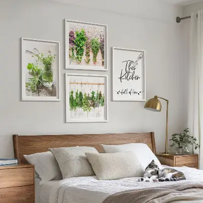 Galleria a parete decorazione per cucina con erbe aromatiche essiccate