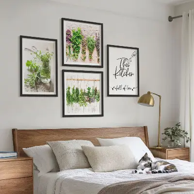 Galleria a parete decorazione per cucina con erbe aromatiche essiccate