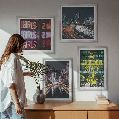 Composizione di 4 quadri Insegne al neon in città di notte