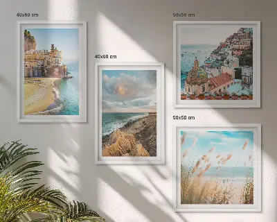 Composizione di 4 quadri con paesaggi di spiagge città e scogliere