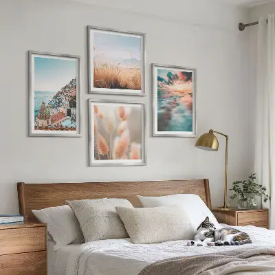 Polittico con cornice tramonto sul mare con case e fiori