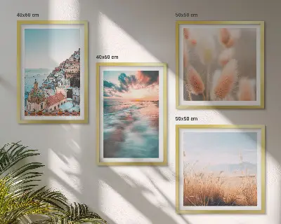 Polittico con cornice tramonto sul mare con case e fiori