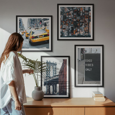Polittico con cornice Vista a volo d'uccello delle iscrizioni della città sul ponte.