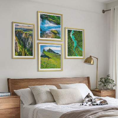 Galleria a parete Montagne verdi, rocce di fiume
