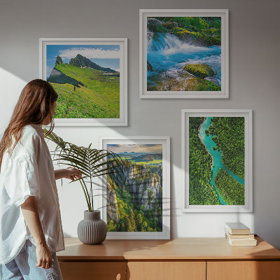 Galleria a parete Montagne verdi, rocce di fiume