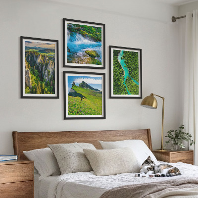 Galleria a parete Montagne verdi, rocce di fiume