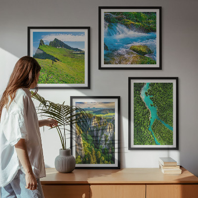 Galleria a parete Montagne verdi, rocce di fiume