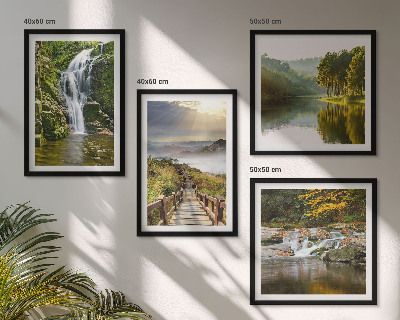 Galleria a parete cascate montagne nuvole autunno