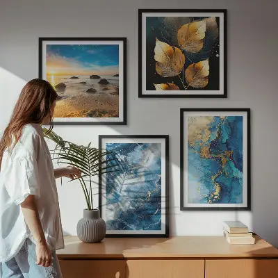 Set di 4 quadri con motivi blu e oro