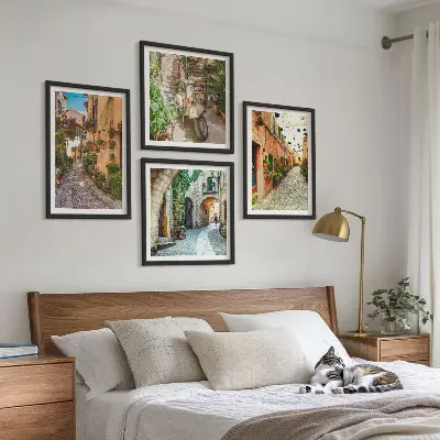 Composizione di 4 quadri con incantevoli strade e fiori italiani